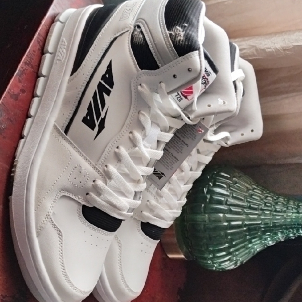 Avia Men's White and Black High-Top Sneakers